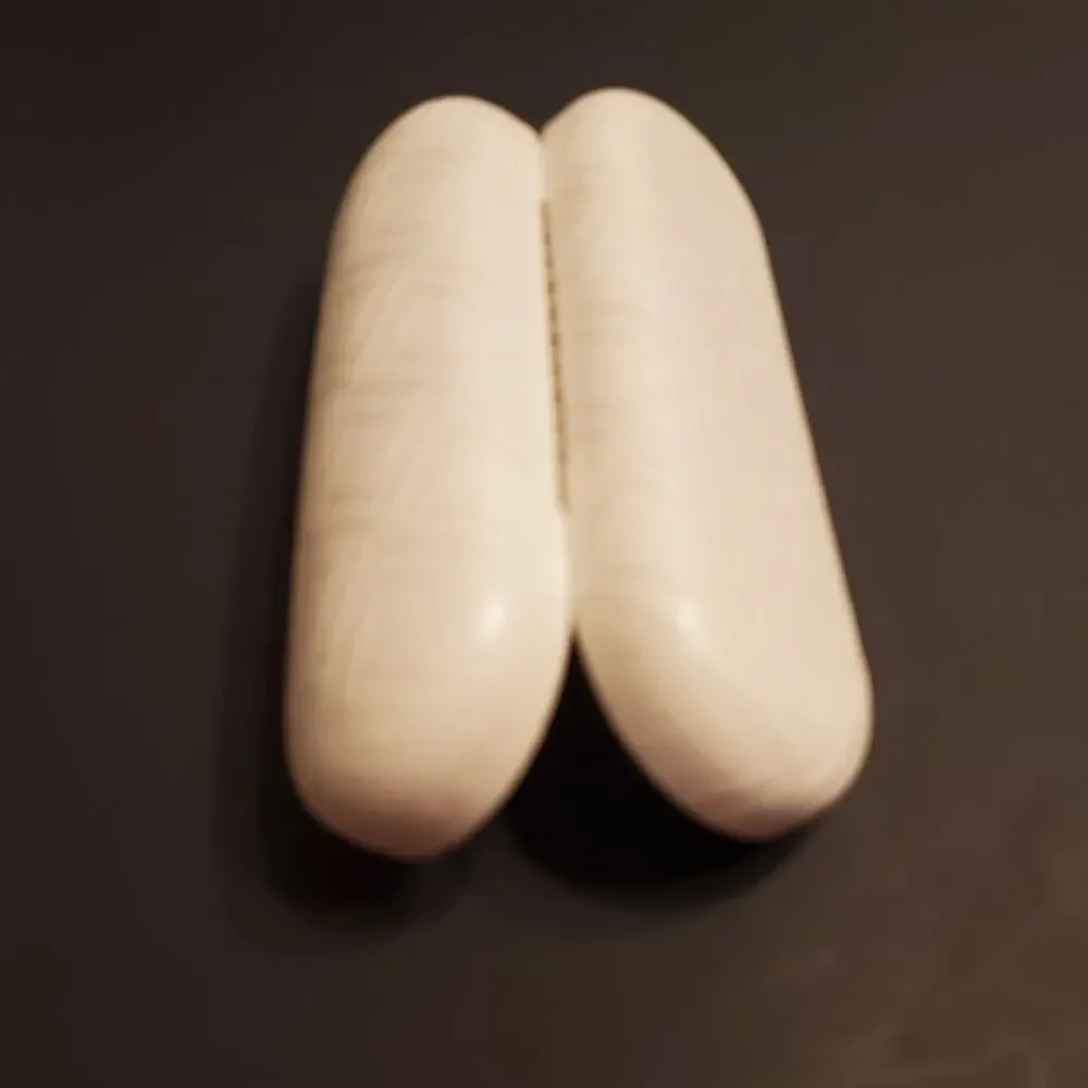 Oakley white hard clamshell sunglasses eyeglasses case.